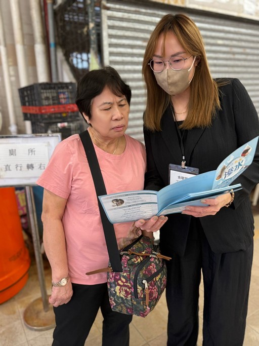 顾客服务小组职员进行的推广活动